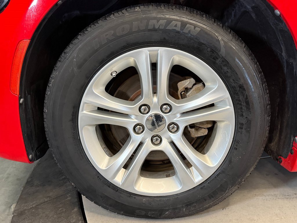 Used 2022 Dodge Charger SXT image 23