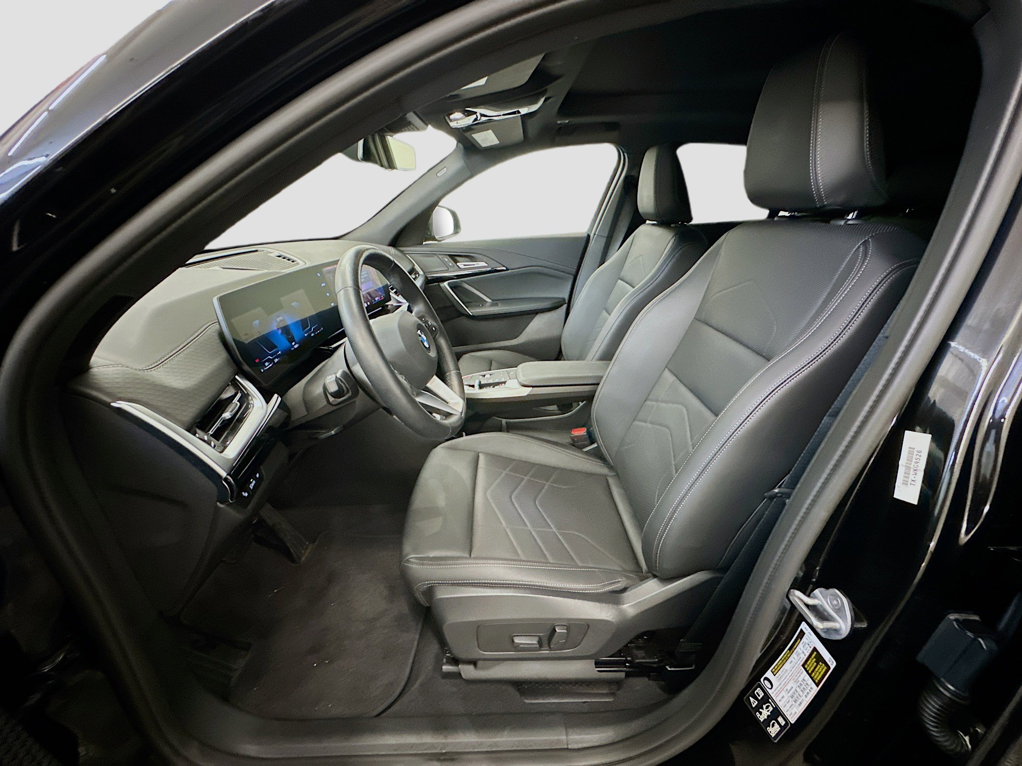 Used 2025 BMW X2 xDrive28i image 13