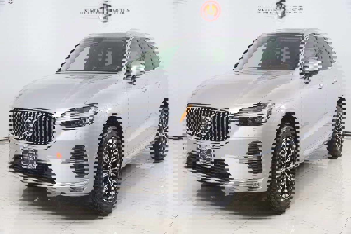 Used 2023 Volvo XC60 B5 Plus w/ Climate Package image 5
