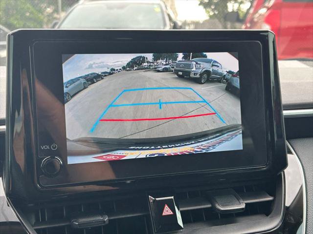 Certified 2025 Toyota Corolla LE FWD image 28