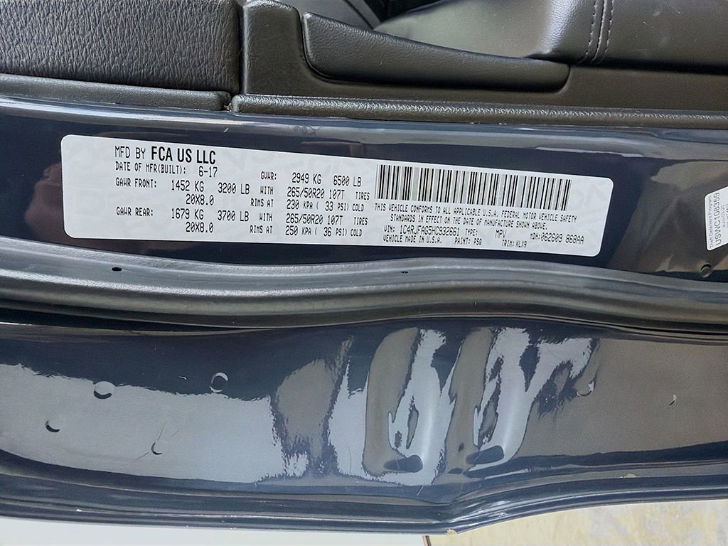 Used 2017 Jeep Grand Cherokee Altitude image 35