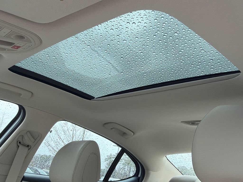 New 2026 Genesis G70 2.5T Prestige image 32