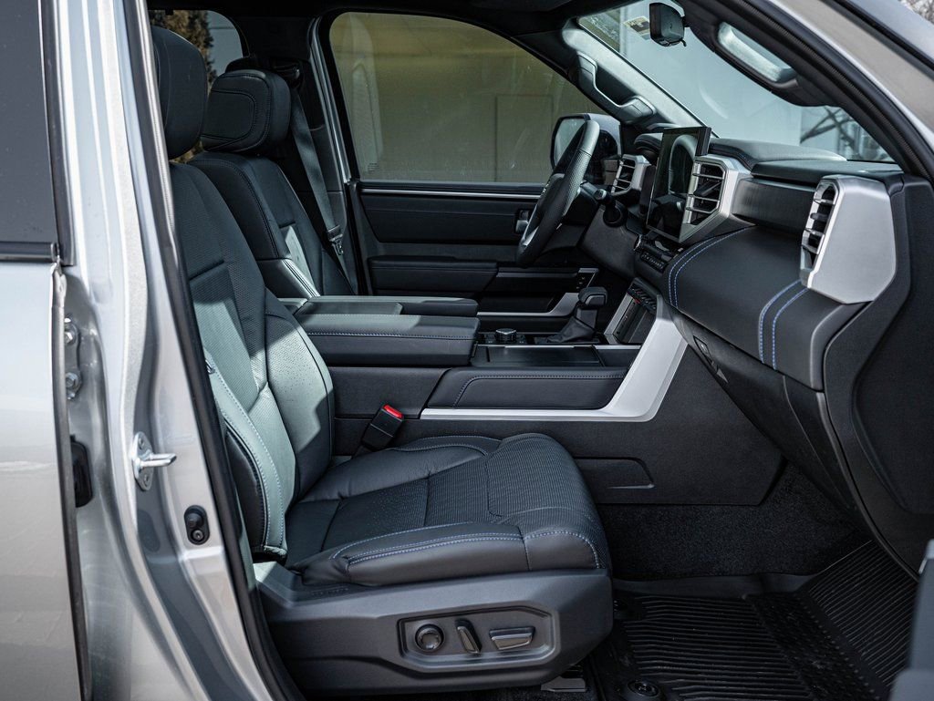 Used 2025 Toyota Tundra Platinum image 23