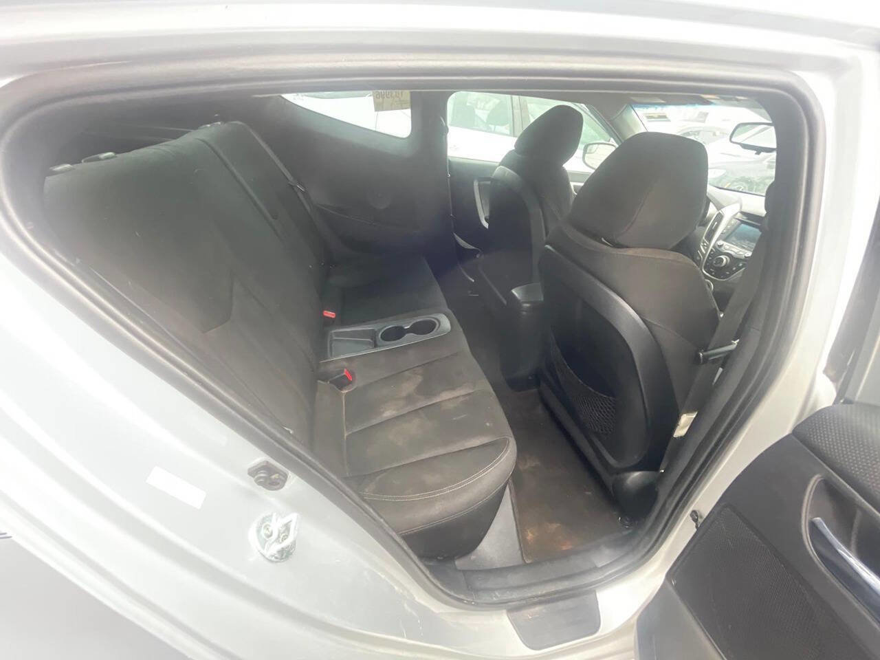 Used 2014 Hyundai Veloster image 13