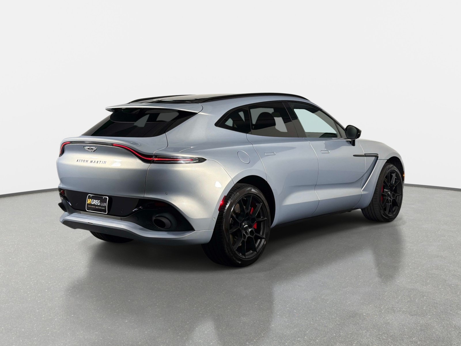 Used 2023 Aston Martin DBX AWD/4WD image 35