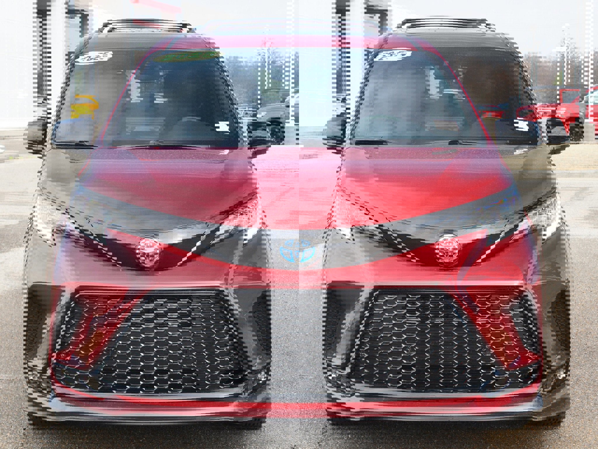 Used 2025 Toyota Sienna XSE w/ XSE Plus Package image 26