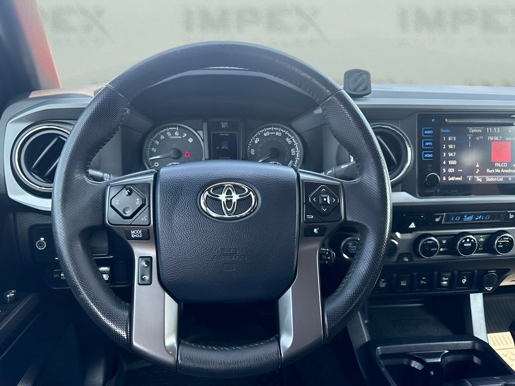 Used 2017 Toyota Tacoma TRD Pro AWD/4WD image 12