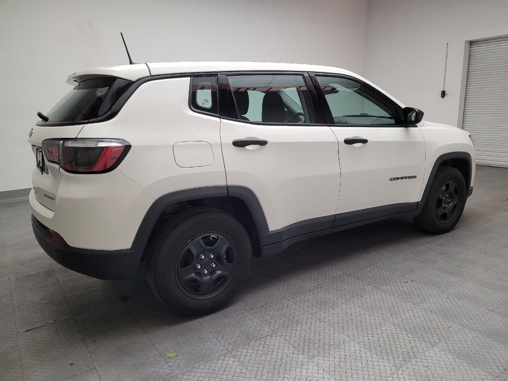 Used 2021 Jeep Compass Sport image 10