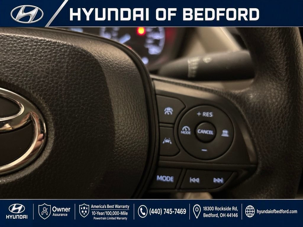 Used 2025 Toyota Corolla LE FWD image 19