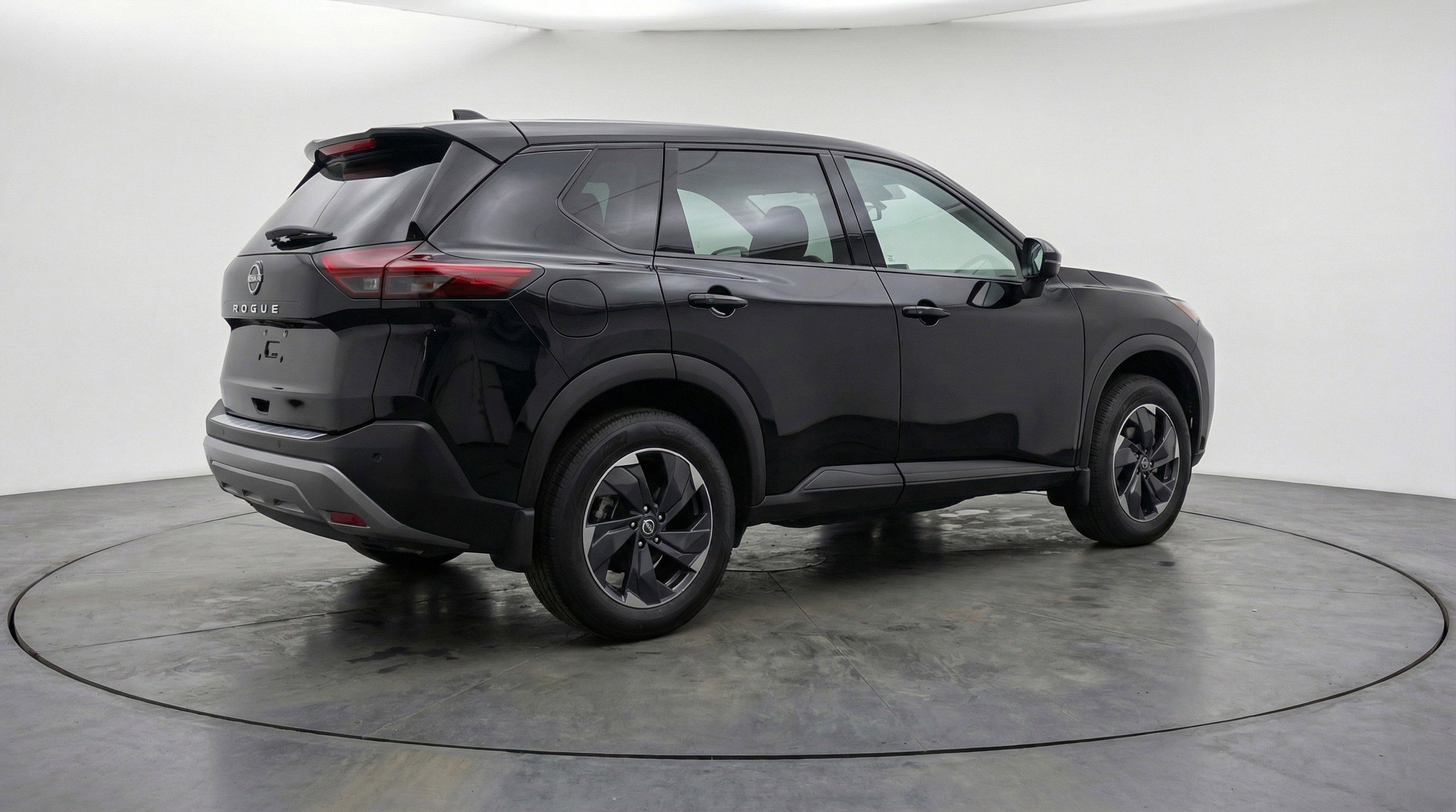 Used 2025 Nissan Rogue SV image 9