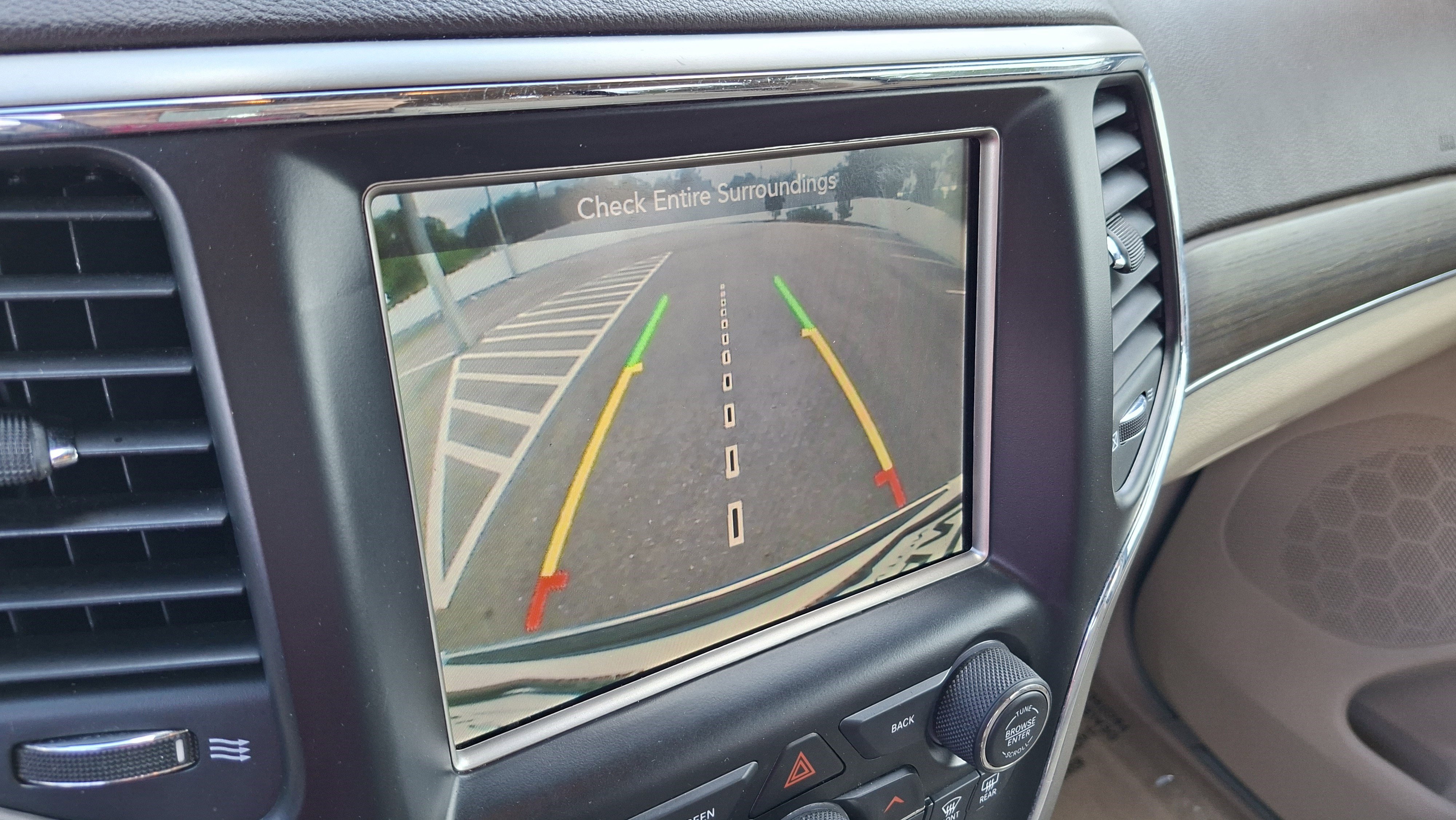 Used 2017 Jeep Grand Cherokee Overland w/ Jeep Active Safety Group image 13