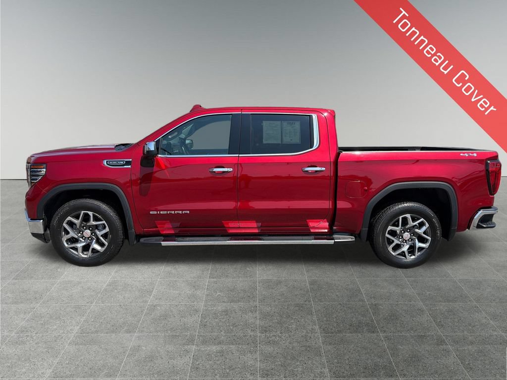 Used 2023 GMC Sierra 1500 SLT w/ SLT Premium Package AWD/4WD image 3