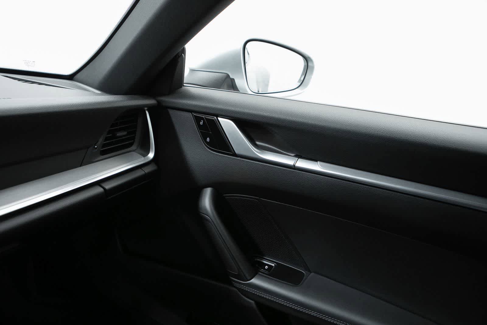 Certified 2020 Porsche 911 Carrera S RWD image 31