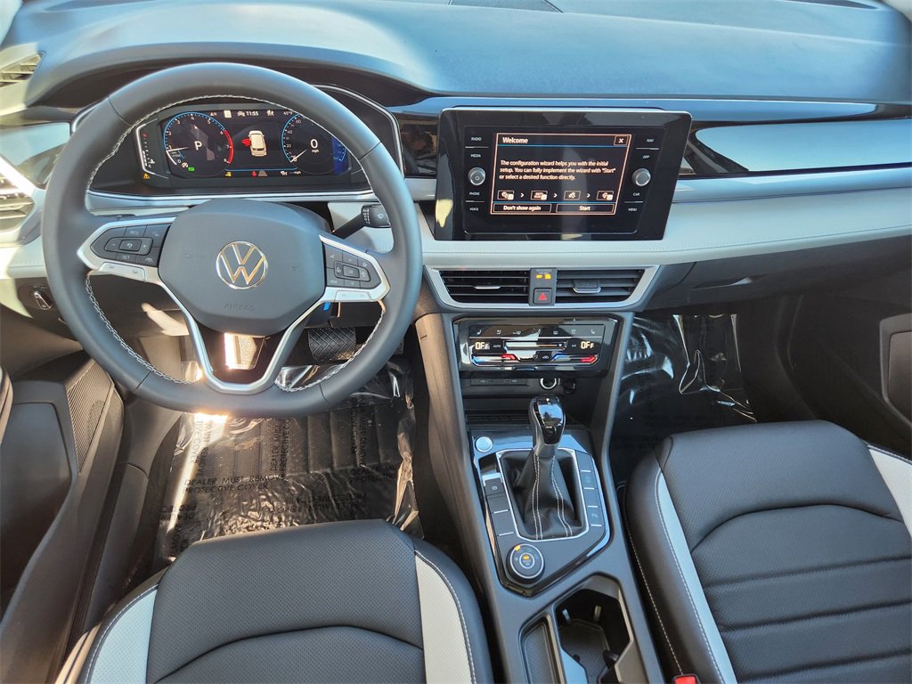 New 2026 Volkswagen Taos SEL image 2