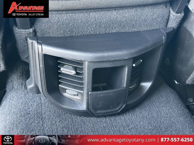 Used 2024 RAM 2500 Big Horn w/ Night Edition AWD/4WD image 16