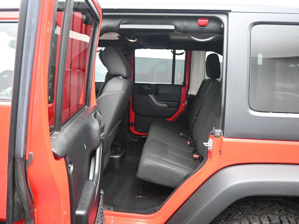 Used 2017 Jeep Wrangler Unlimited Willys image 24