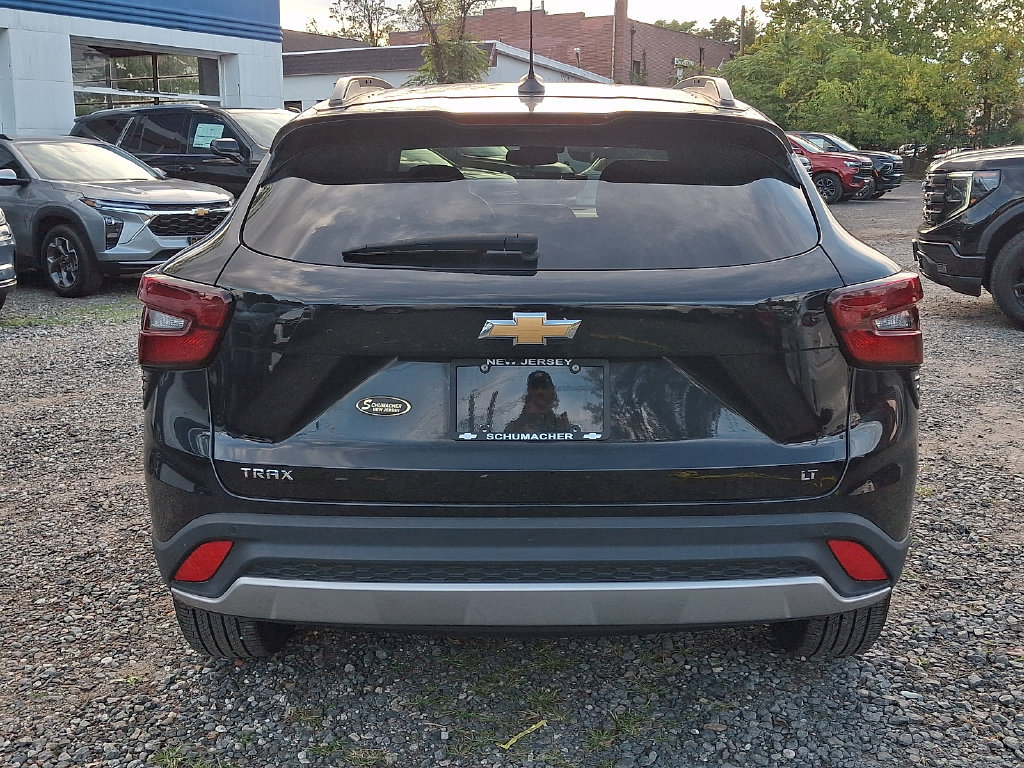 Used 2025 Chevrolet Trax LT w/ Driver Confidence Package FWD image 7
