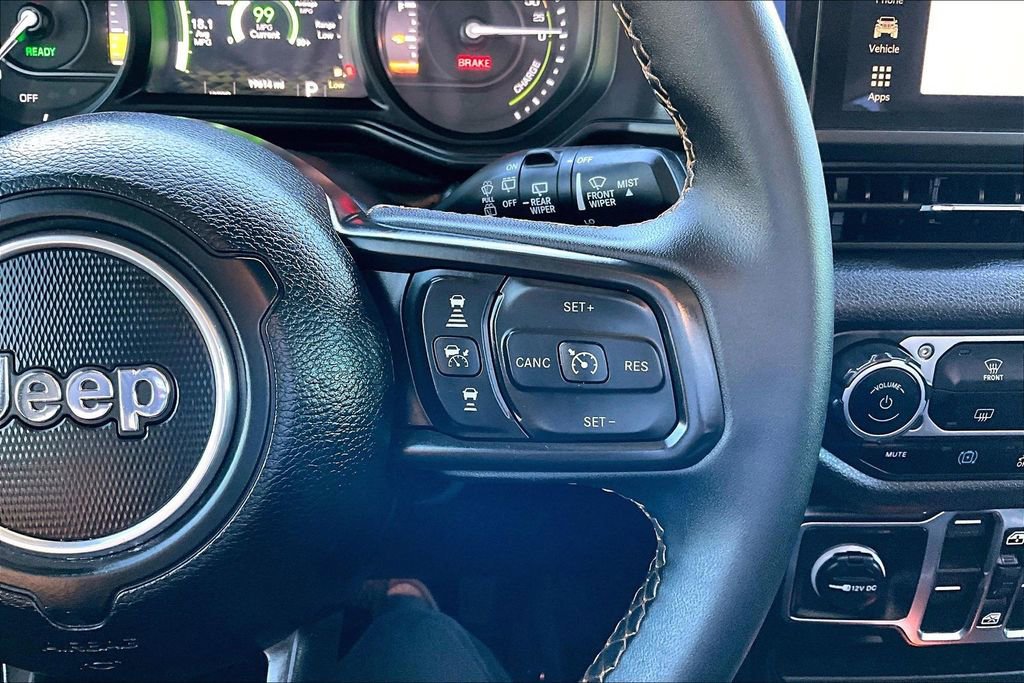 Used 2024 Jeep Wrangler Unlimited image 7