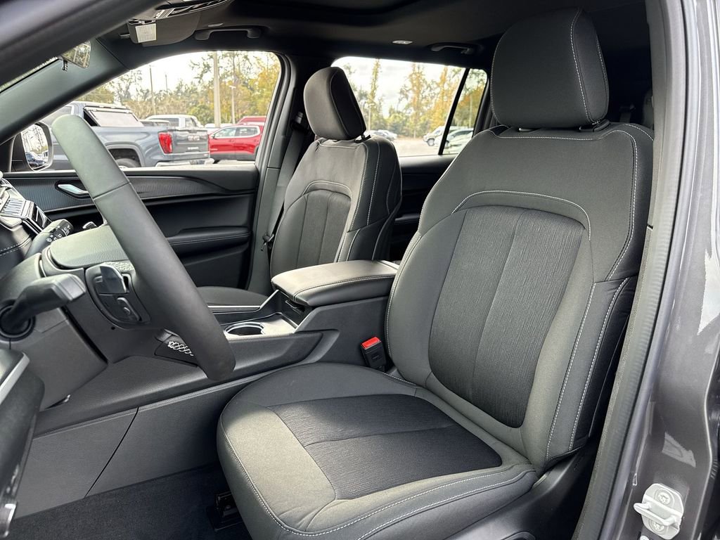 New 2025 Jeep Grand Cherokee L Laredo w/ Luxury Tech Group I image 11