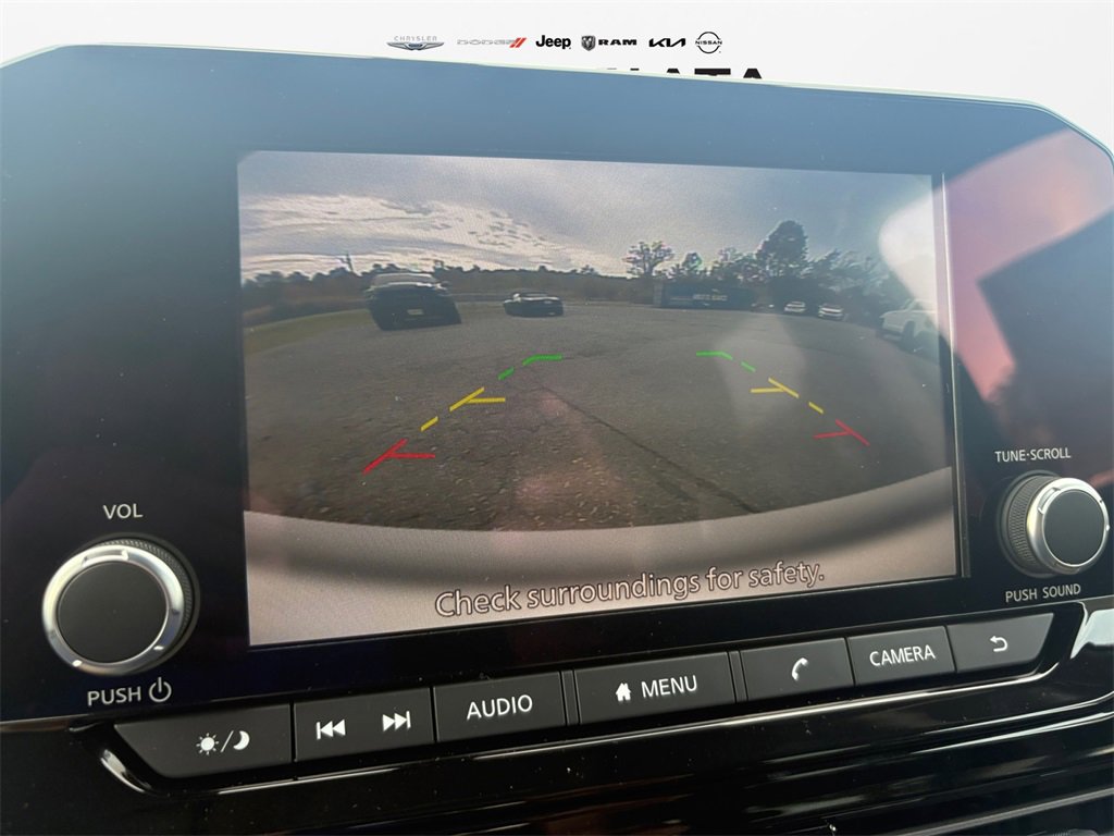 New 2025 Nissan Pathfinder SV image 13