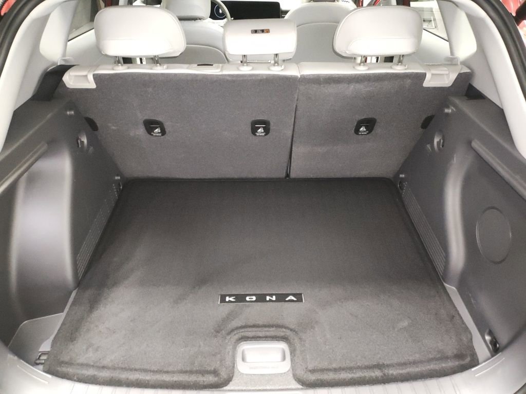 Used 2024 Hyundai Kona Limited image 16
