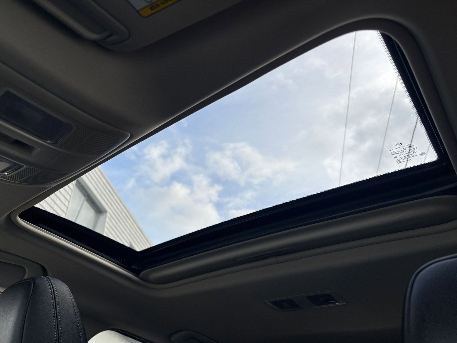 Used 2025 MAZDA CX-5 AWD 2.5 S w/ Preferred Package image 24