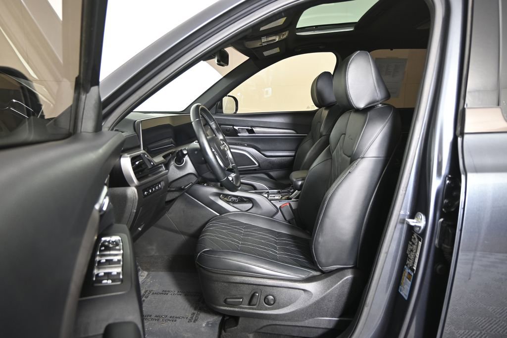Used 2024 Kia Telluride EX X-Line image 22
