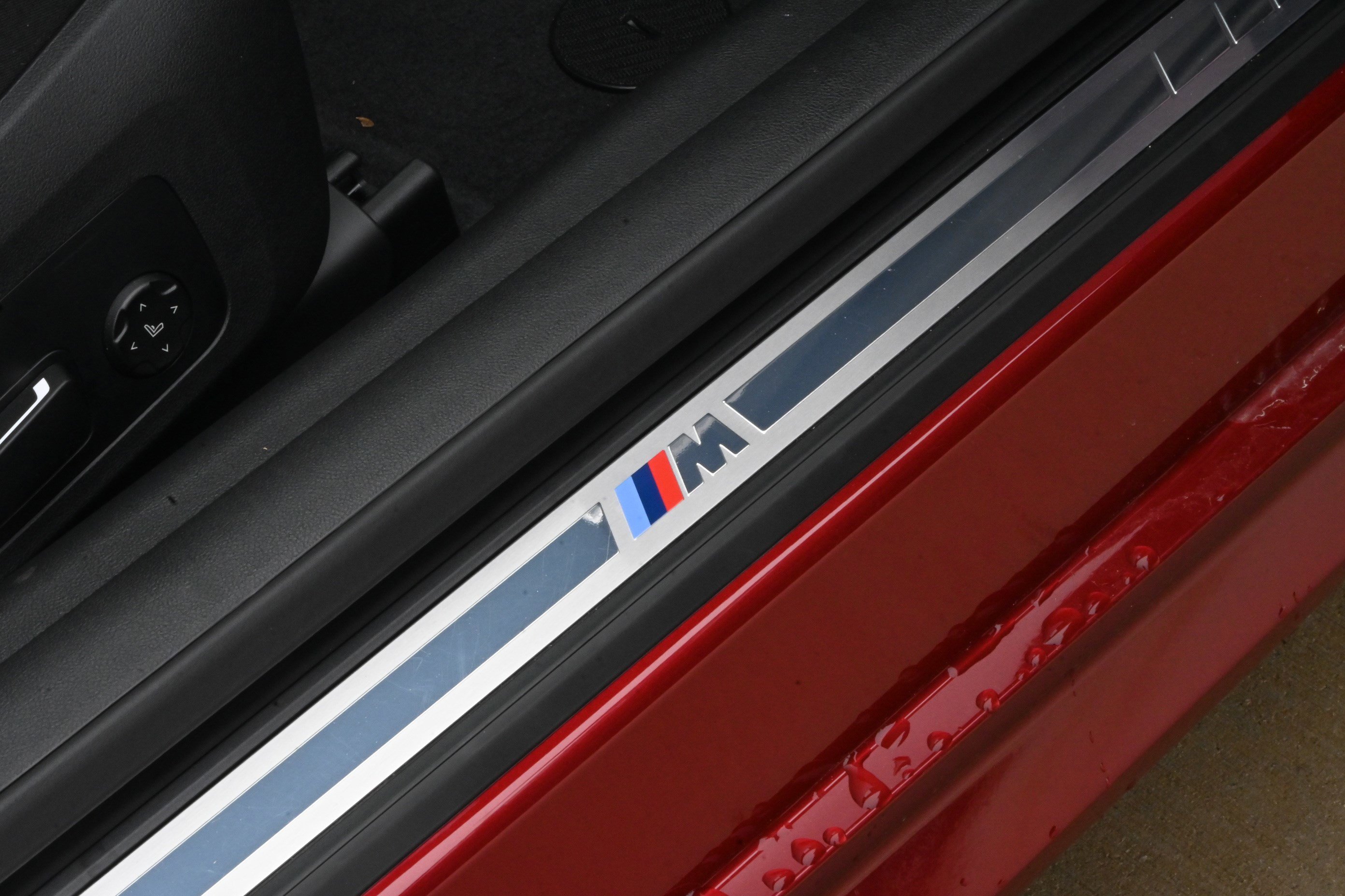 Certified 2025 BMW 430i Convertible RWD image 38