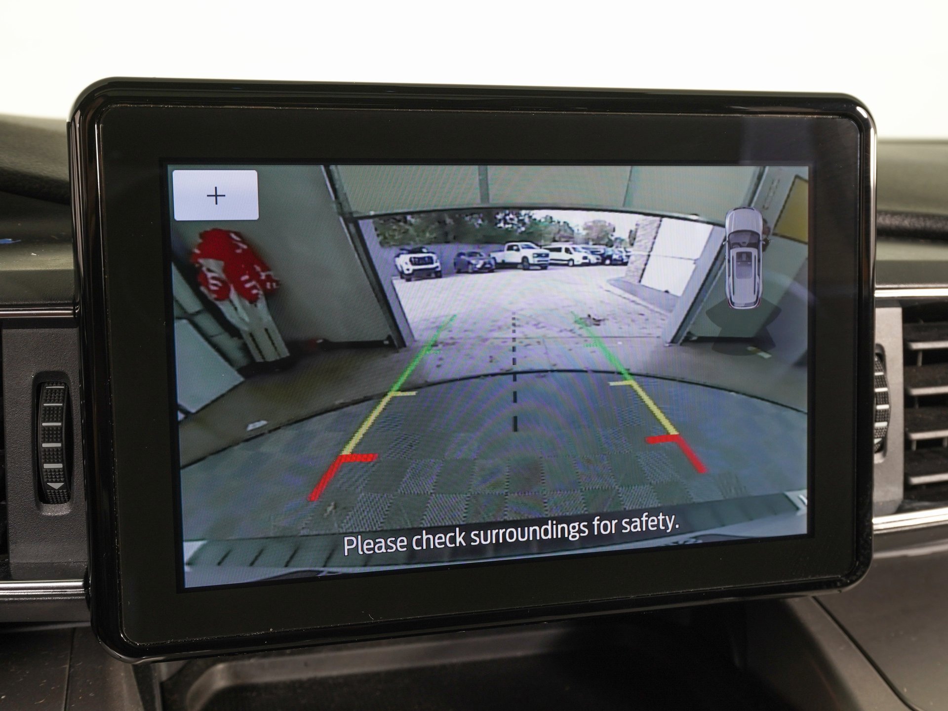 Used 2022 Ford Explorer XLT w/ Equipment Group 202A image 26