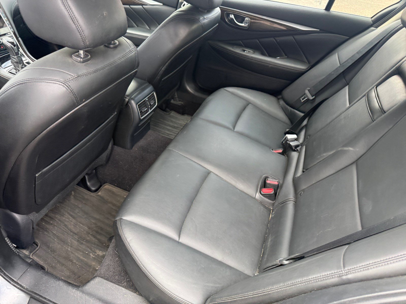 Used 2018 INFINITI Q50 Luxe w/ Essential Package (3.0T Luxe) AWD/4WD image 17