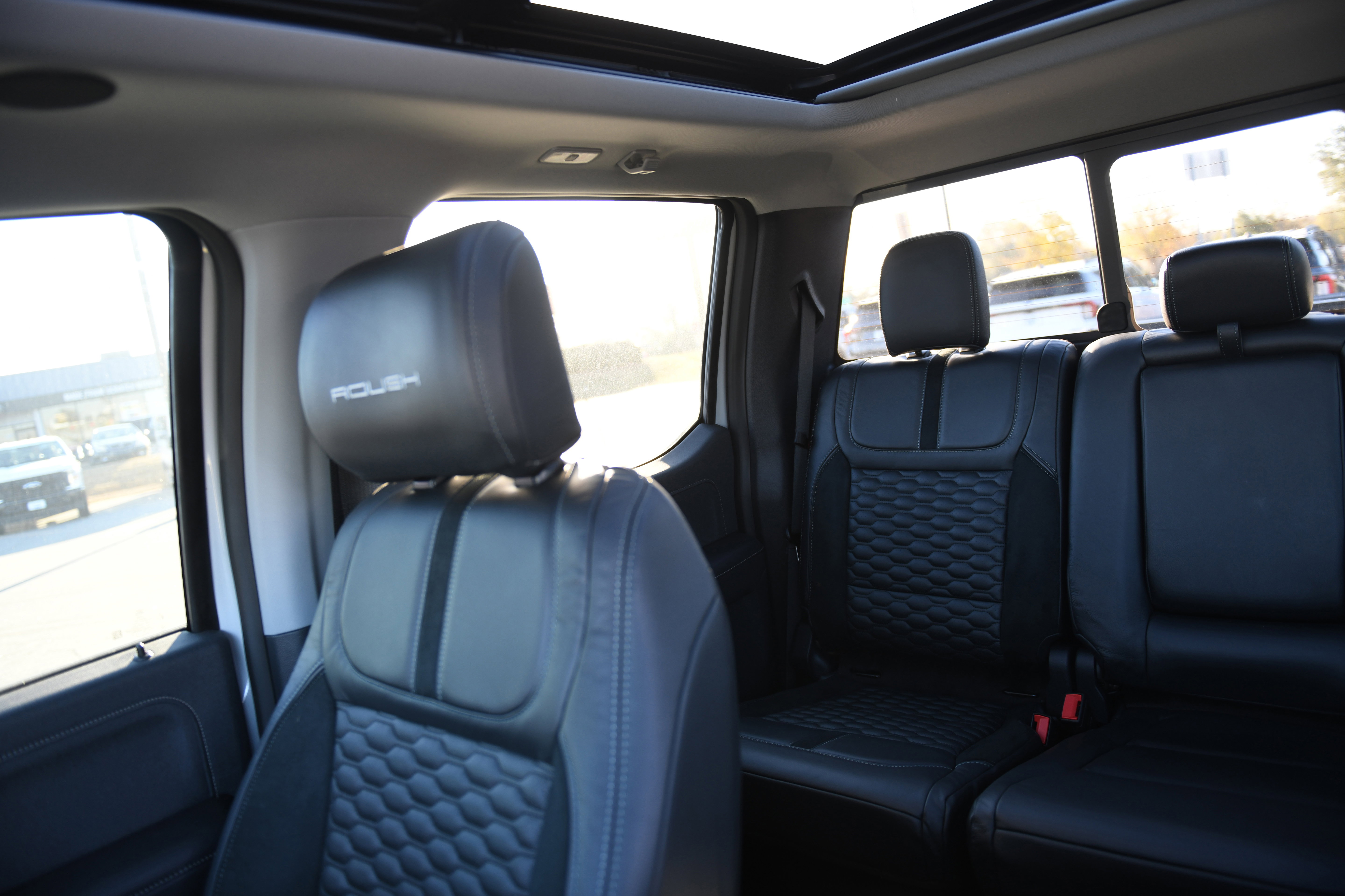 New 2026 Ford F250 Lariat w/ Black Appearance Package image 39