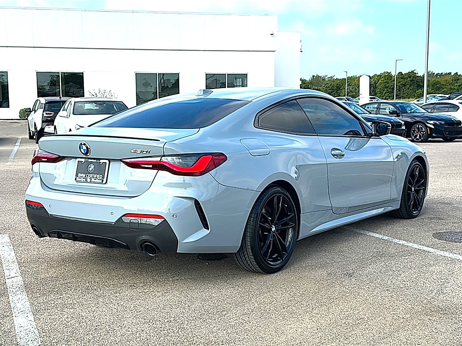 Used 2024 BMW 430i Coupe w/ M Sport Package RWD image 8