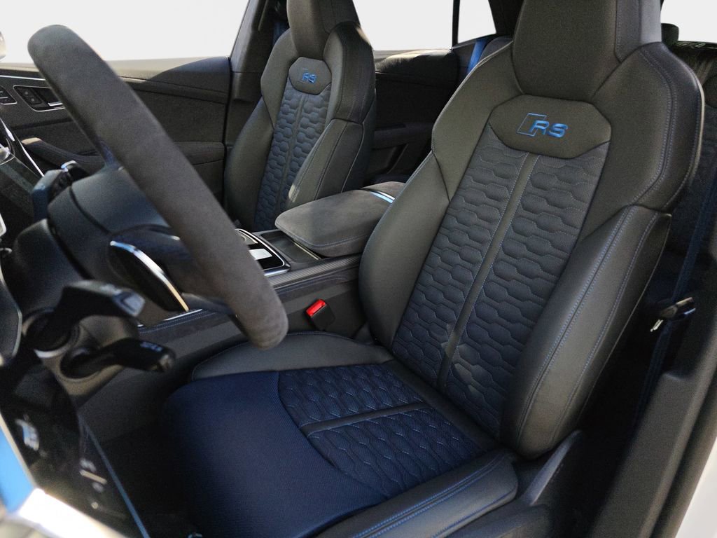 New 2026 Audi RS Q8 performance image 15