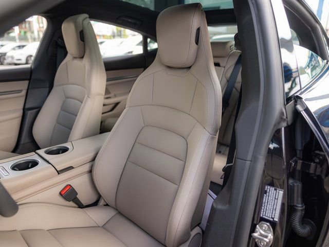 New 2025 Porsche Taycan 4S image 5