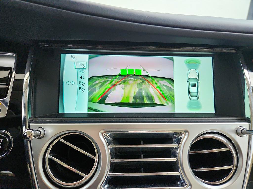 Used 2014 Rolls-Royce Wraith RWD image 20