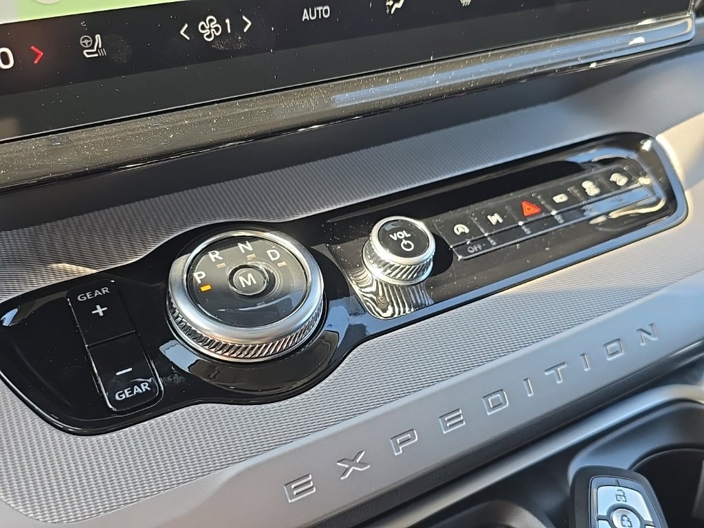 New 2027 Ford Expedition Max Active AWD/4WD image 14