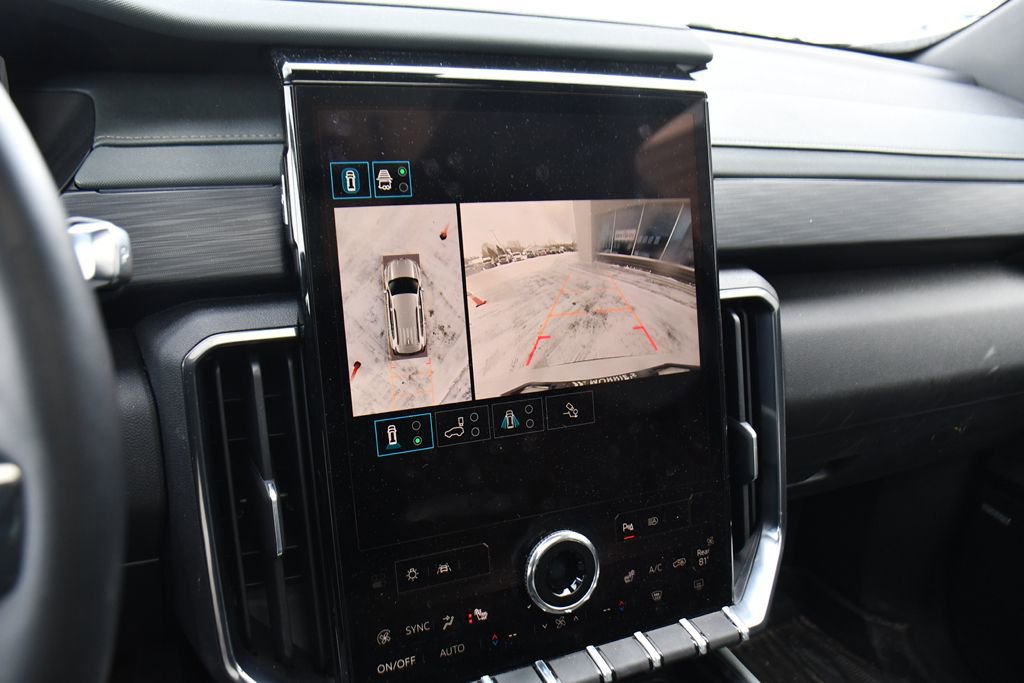 Used 2024 GMC Acadia AT4 w/ Luxury Package image 29