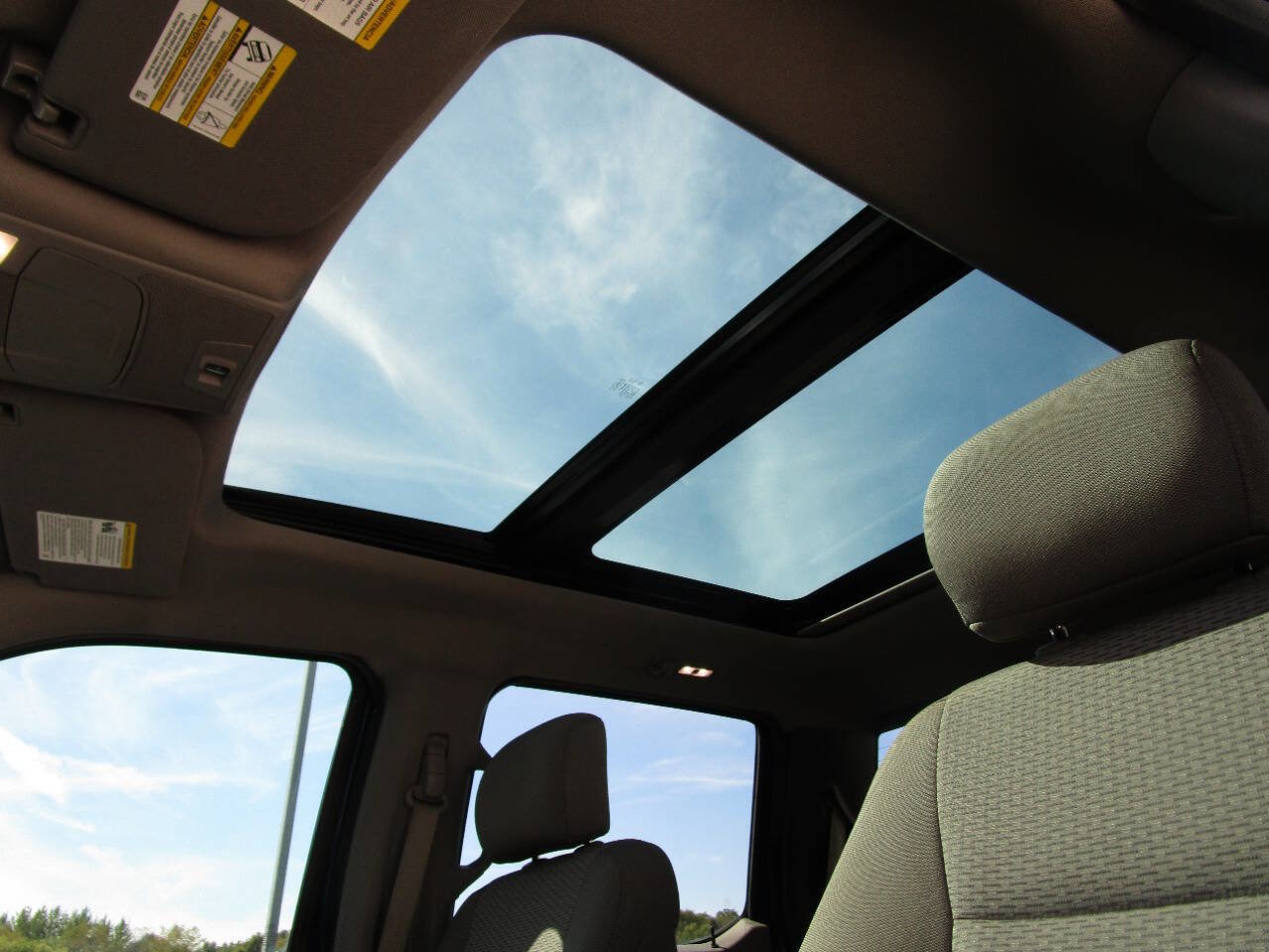 Used 2017 Ford F150 XLT w/ Equipment Group 302A Luxury image 9