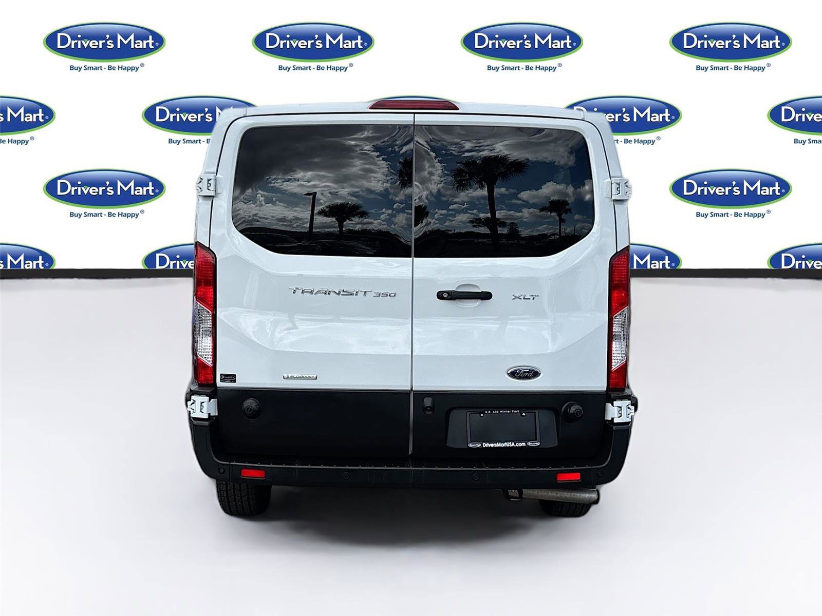 Used 2024 Ford Transit 350 XLT image 6