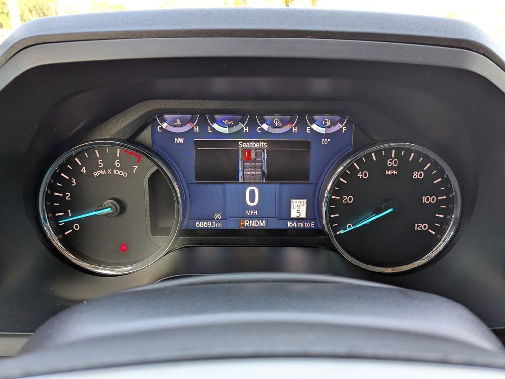 Used 2024 Ford Expedition XLT image 30