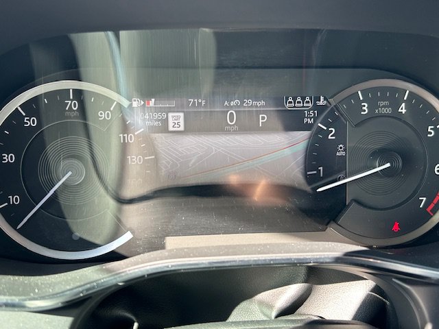 Certified 2023 Jaguar F-PACE R-Dynamic S AWD/4WD image 25