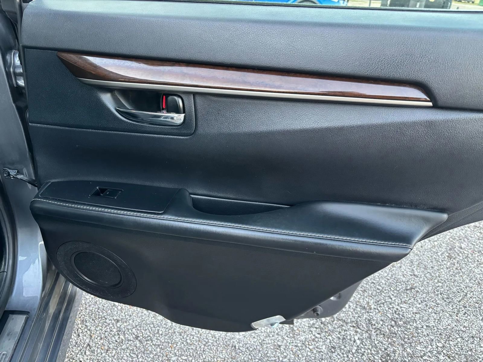 Used 2015 Lexus ES 350 w/ Premium Package image 24