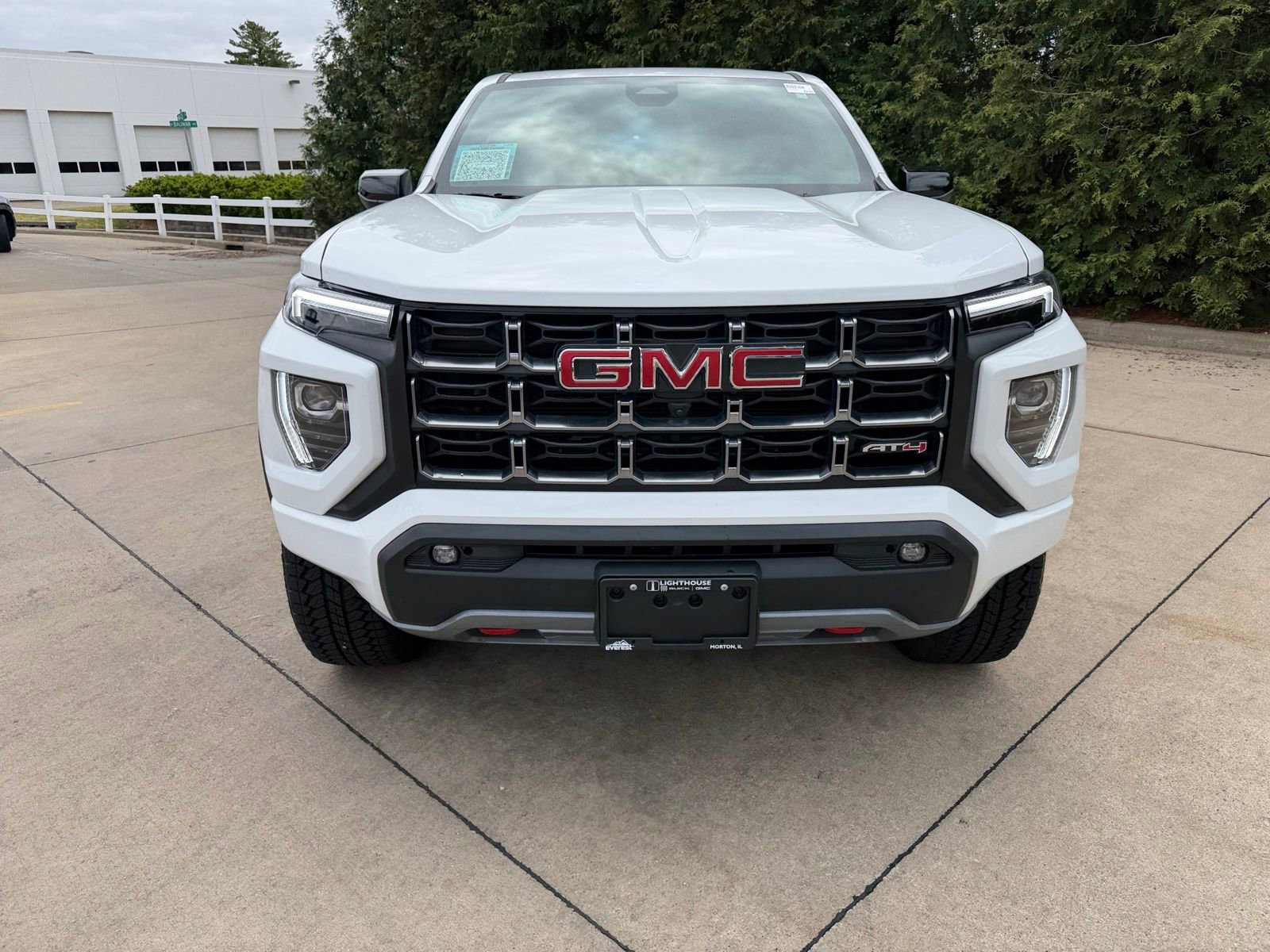Used 2025 GMC Canyon AT4 w/ Technology Plus Package AWD/4WD image 6