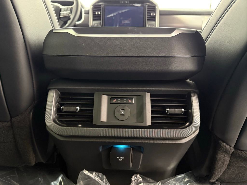 New 2025 Ford F150 Platinum w/ FX4 Off-Road Package image 28