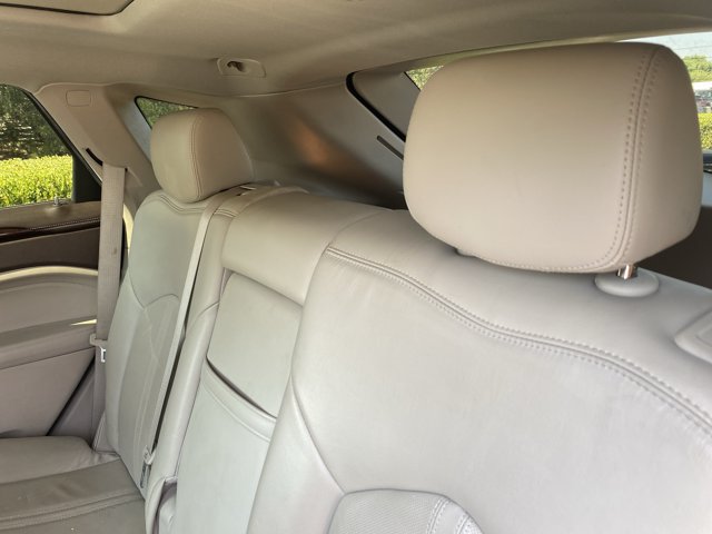 Used 2016 Cadillac SRX Luxury w/ Driver Awareness Package FWD image 12