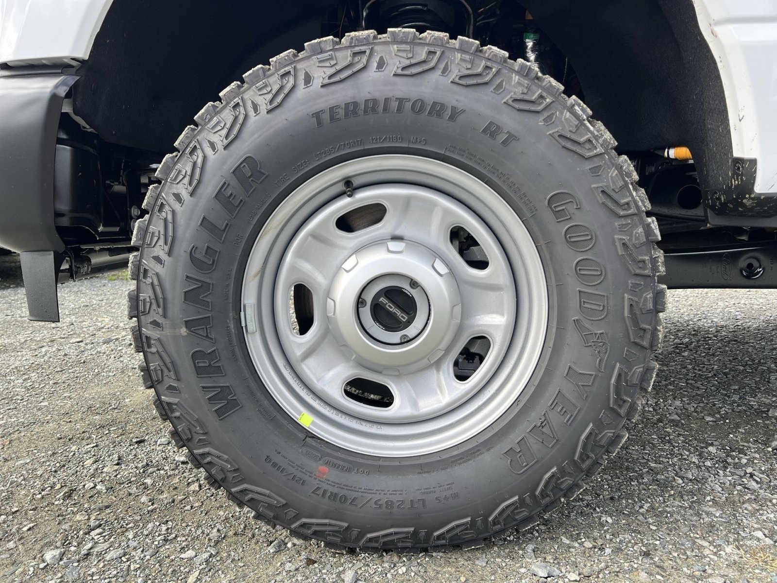 New 2027 Ford F250 XL w/ XL Off-Road 33" Tire Package AWD/4WD image 12