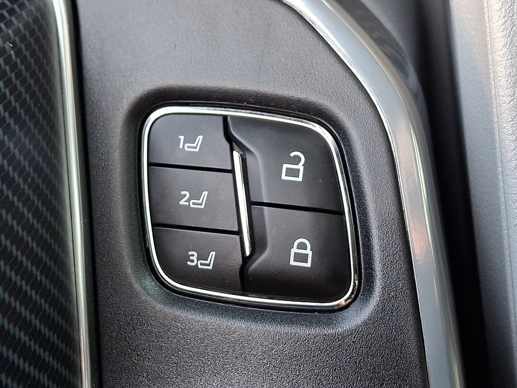 Used 2024 Ford F450 Limited AWD/4WD image 30