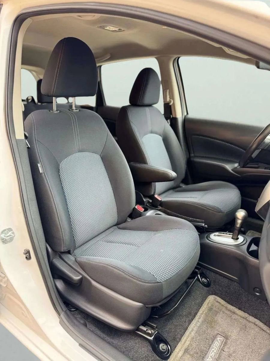 Used 2016 Nissan Versa Note SV image 22