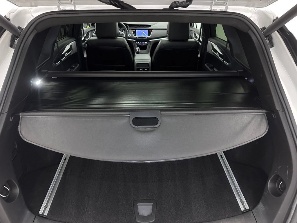 Used 2023 Cadillac XT5 Premium Luxury AWD/4WD image 8