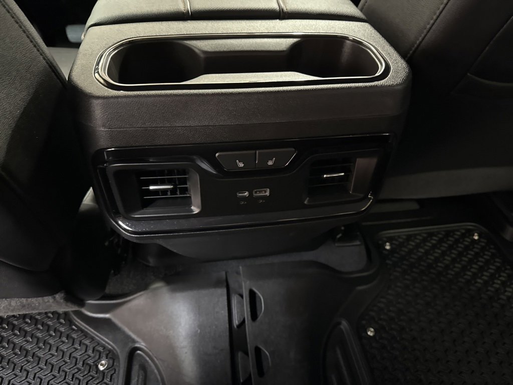 Used 2022 GMC Sierra 1500 AT4 w/ Technology Package image 14